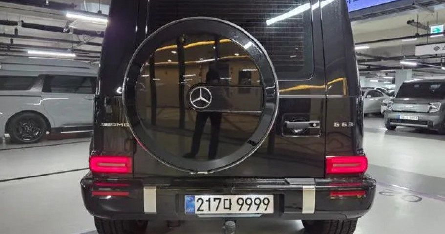 Mercedes-Benz G-Class 