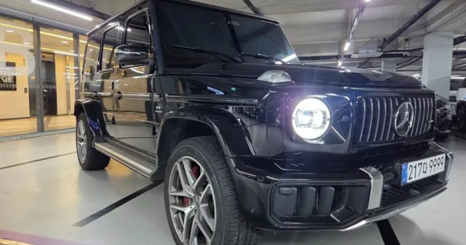 Mercedes-Benz G-Class 