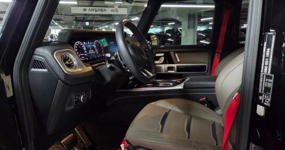 Mercedes-Benz G-Class 