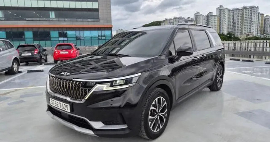 Kia Carnival 