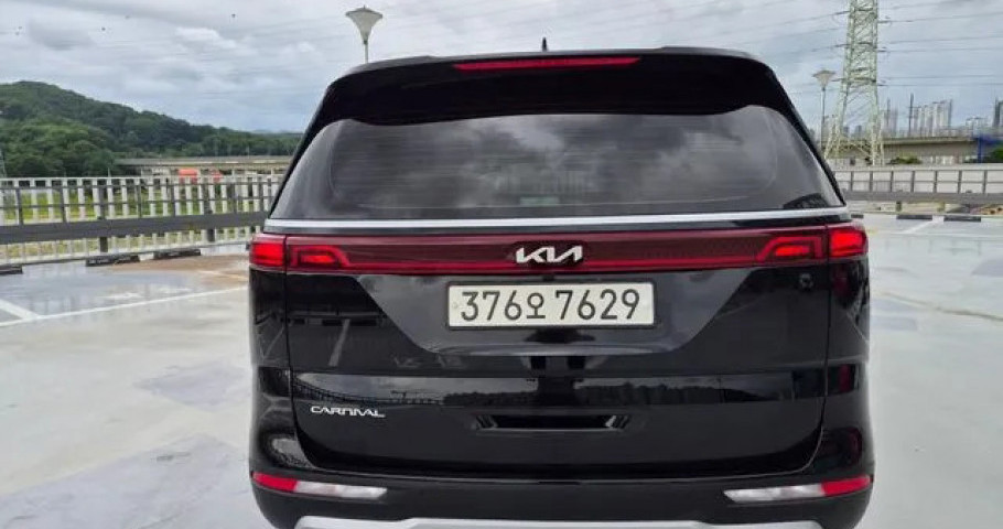 Kia Carnival 
