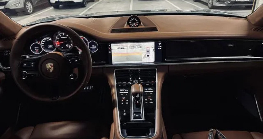 Porsche Panamera 