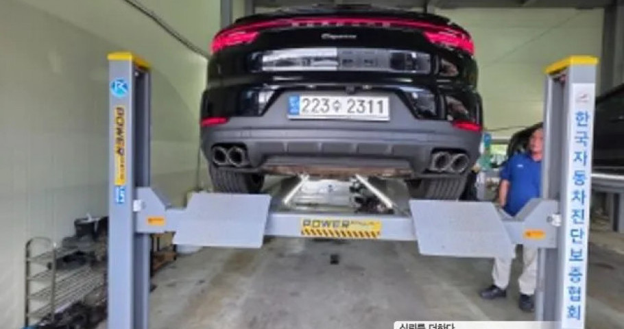 Porsche Cayenne 