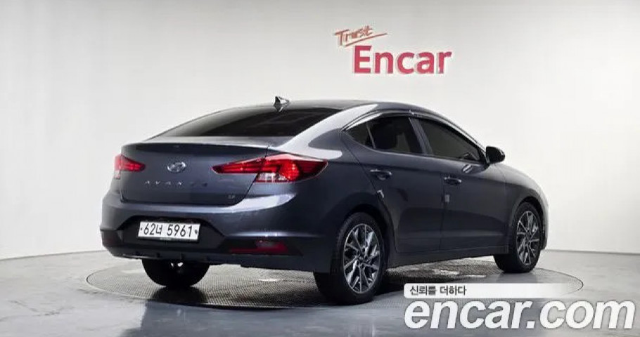 Hyundai Avante (Elantra) 