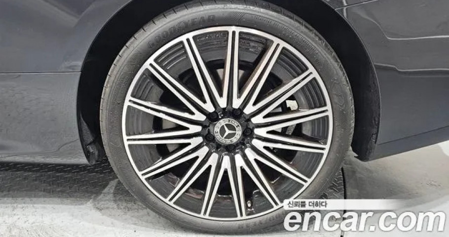 Mercedes-Benz Cle-Class 