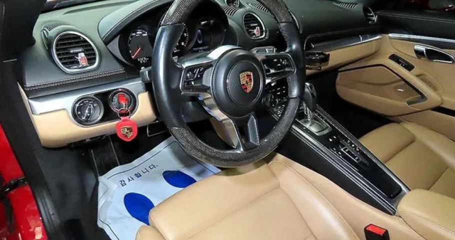 Porsche 718 
