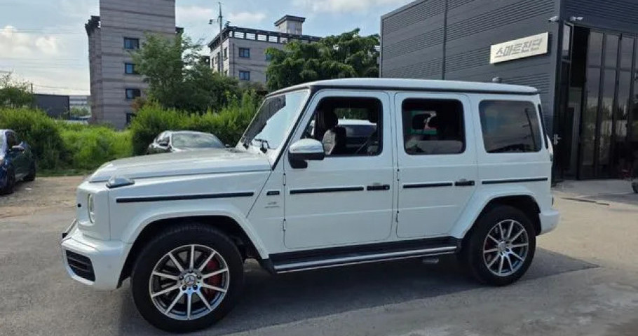 Mercedes-Benz G-Class 