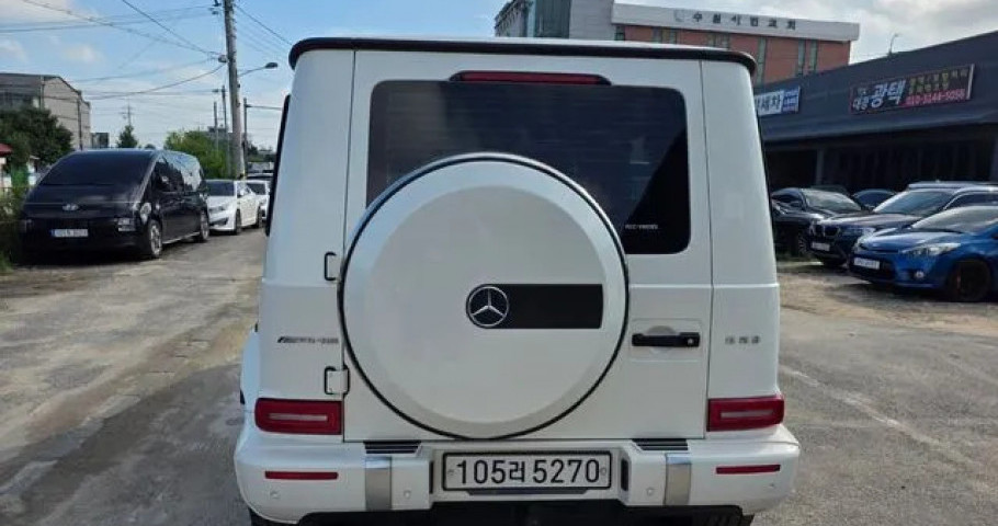 Mercedes-Benz G-Class 