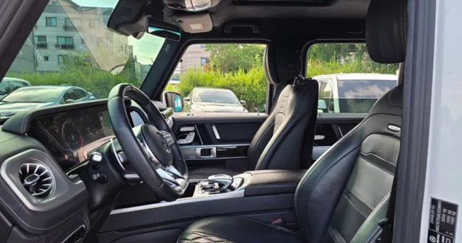 Mercedes-Benz G-Class 