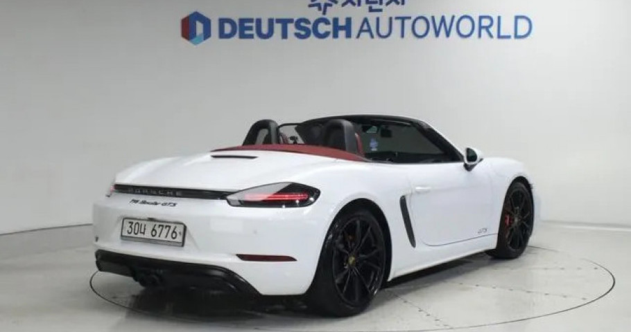 Porsche 718 