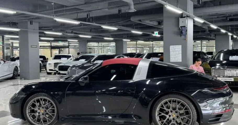 Porsche 911 