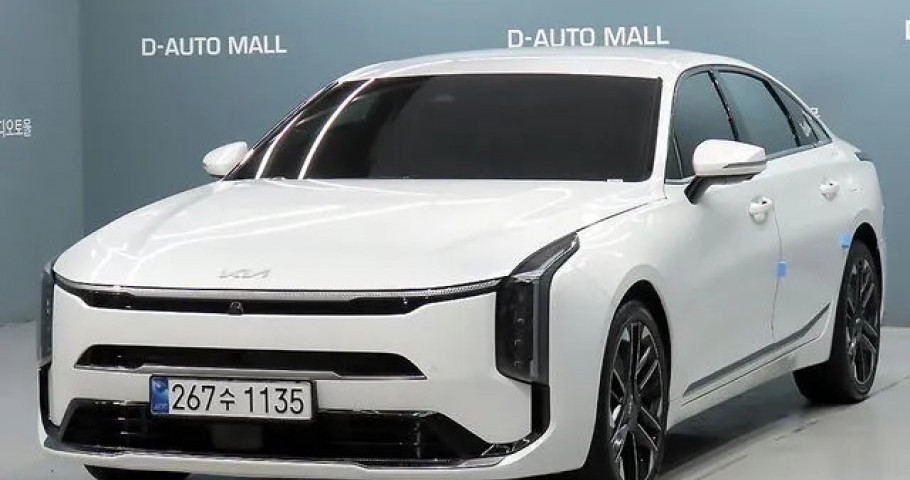 Kia K8 