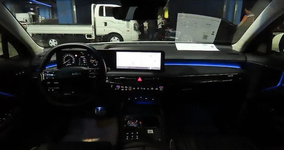 Kia K8 