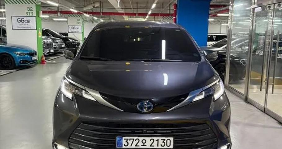 Toyota Sienna 