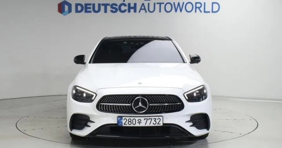 Mercedes-Benz E-Class 
