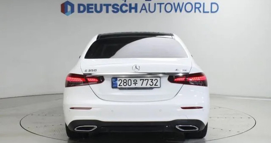 Mercedes-Benz E-Class 
