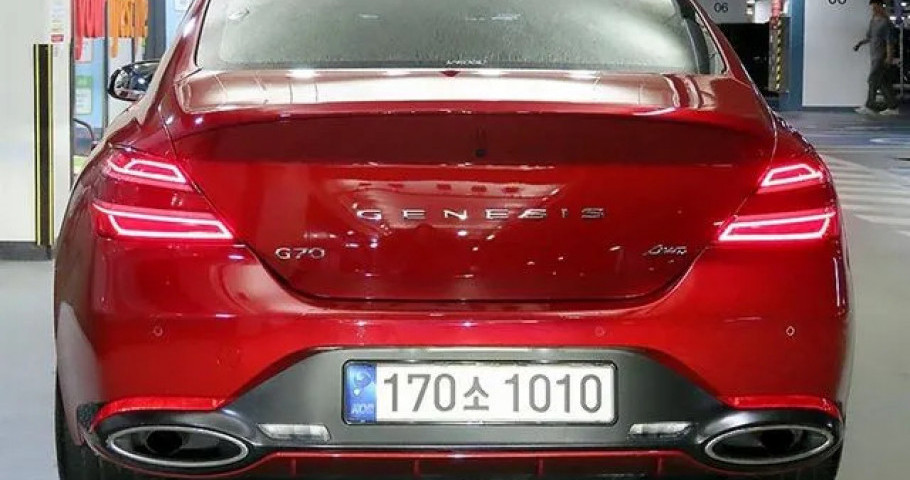 Genesis G70 