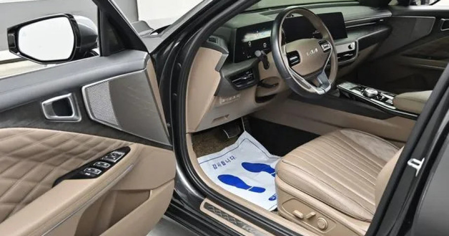Kia K8 
