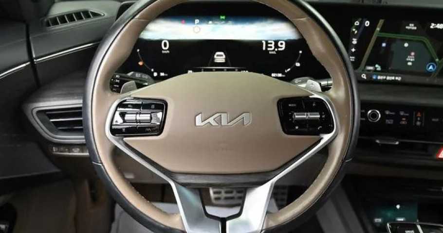 Kia K8 