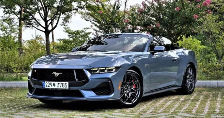 Ford Mustang 