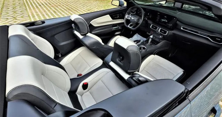 Ford Mustang 