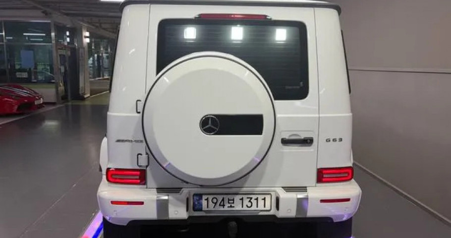 Mercedes-Benz G-Class 