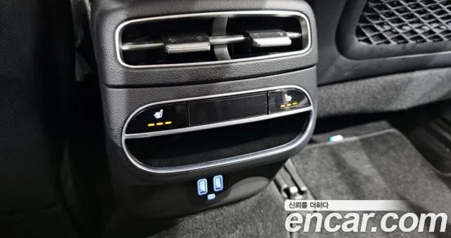 Genesis Gv70 