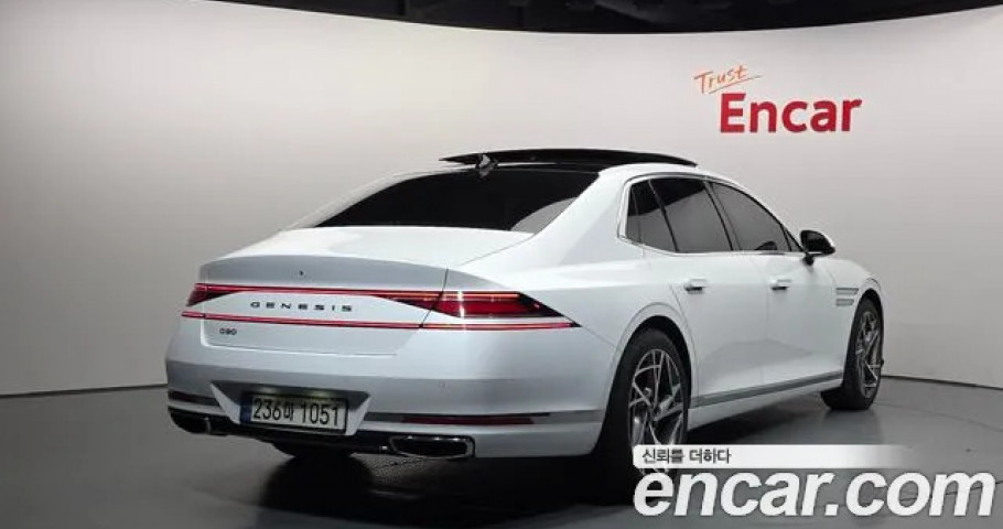 Genesis G90 