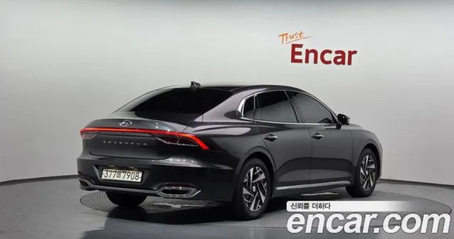Hyundai Grandeur 
