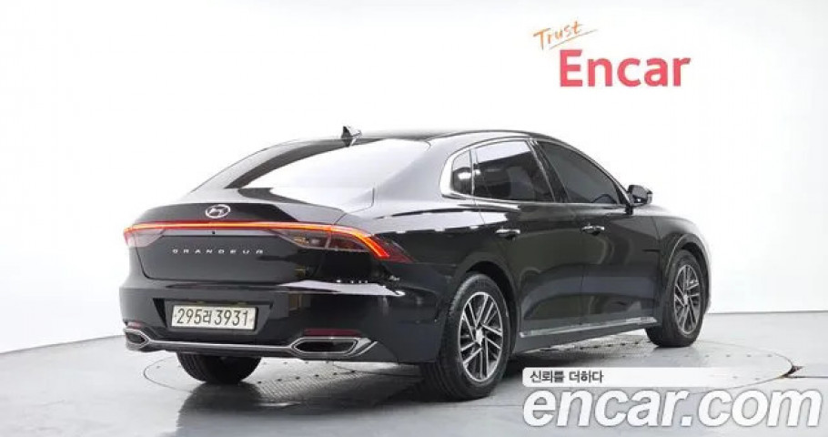 Hyundai Grandeur 