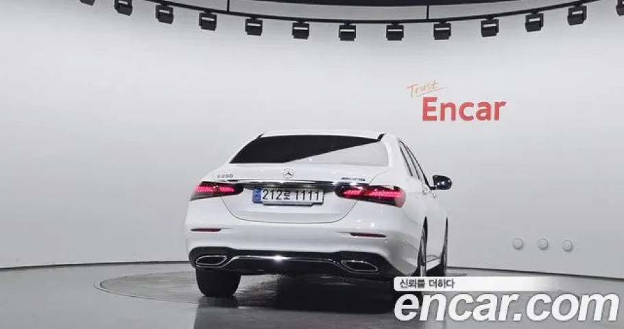 Mercedes-Benz E-Class 