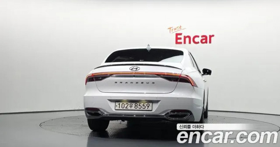 Hyundai Grandeur 