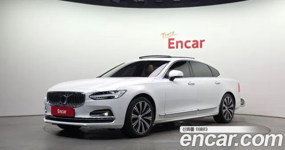 Volvo S90 