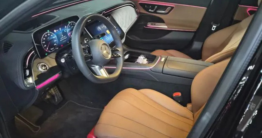 Mercedes-Benz E-Class 