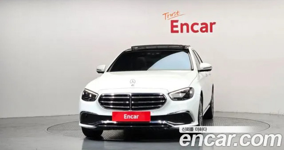 Mercedes-Benz E-Class 