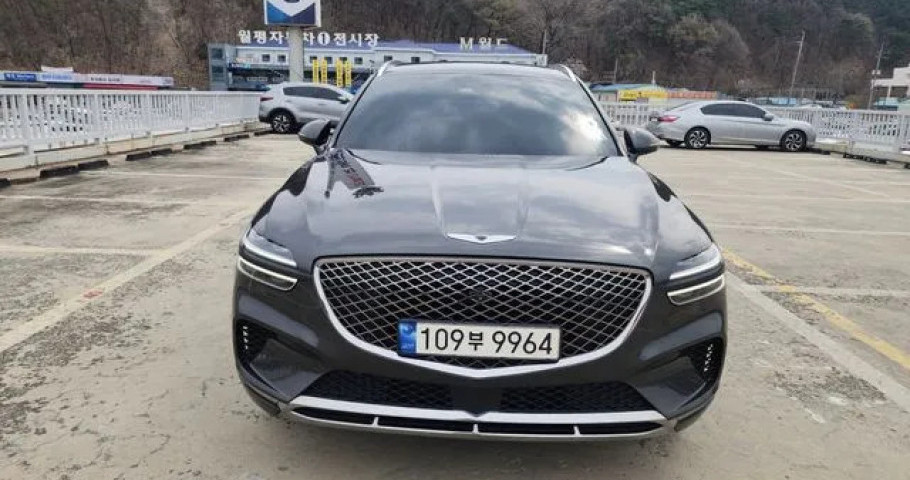 Genesis Gv70 