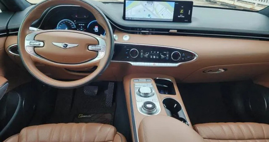 Genesis Gv70 