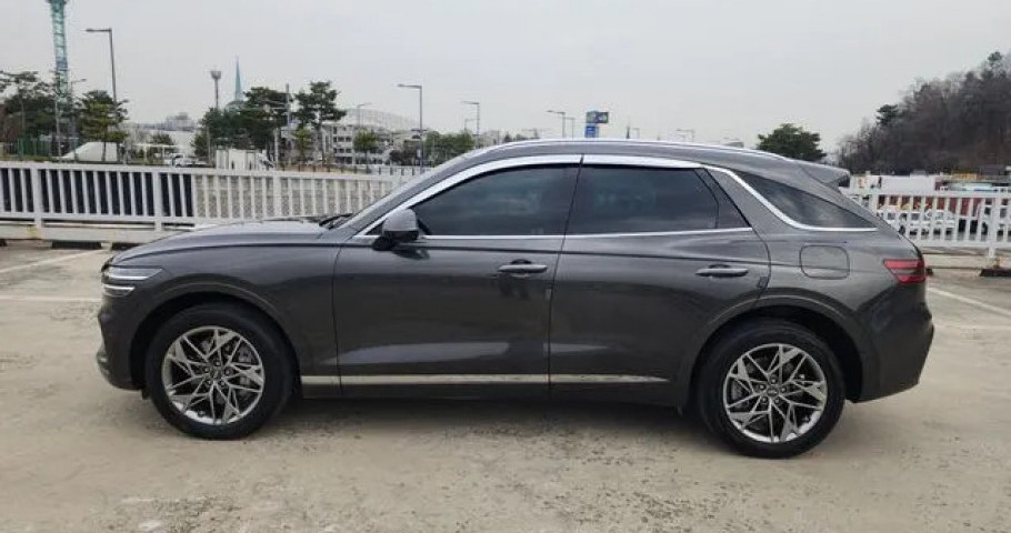 Genesis Gv70 