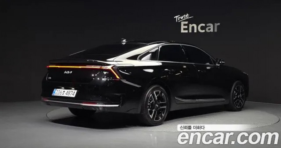 Kia K8 