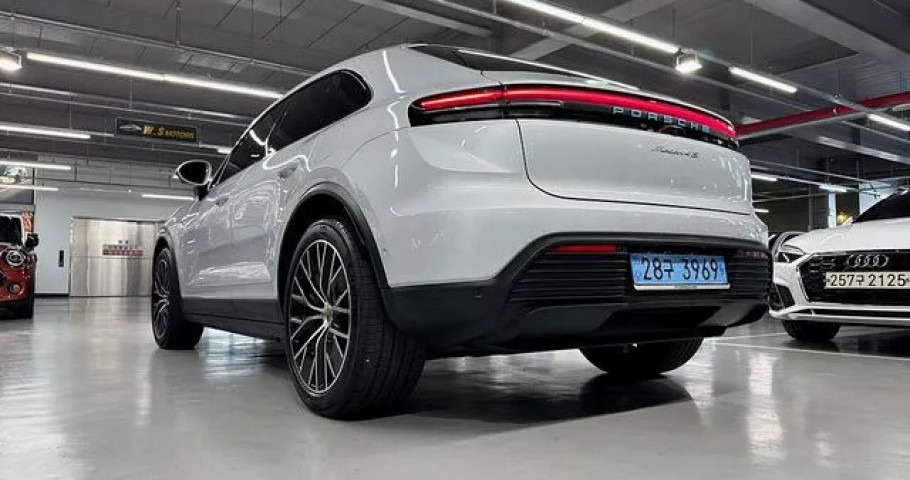 Porsche Macan 