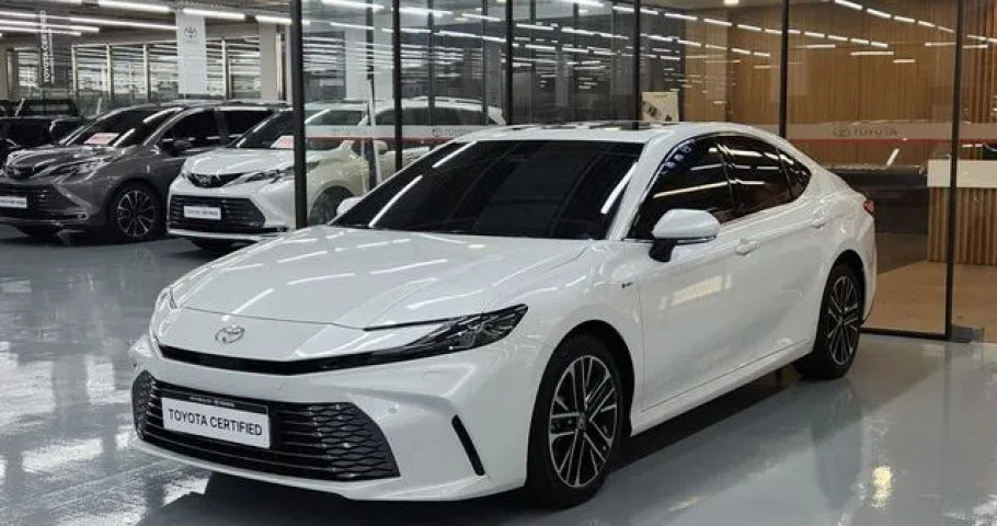 Toyota Camry 
