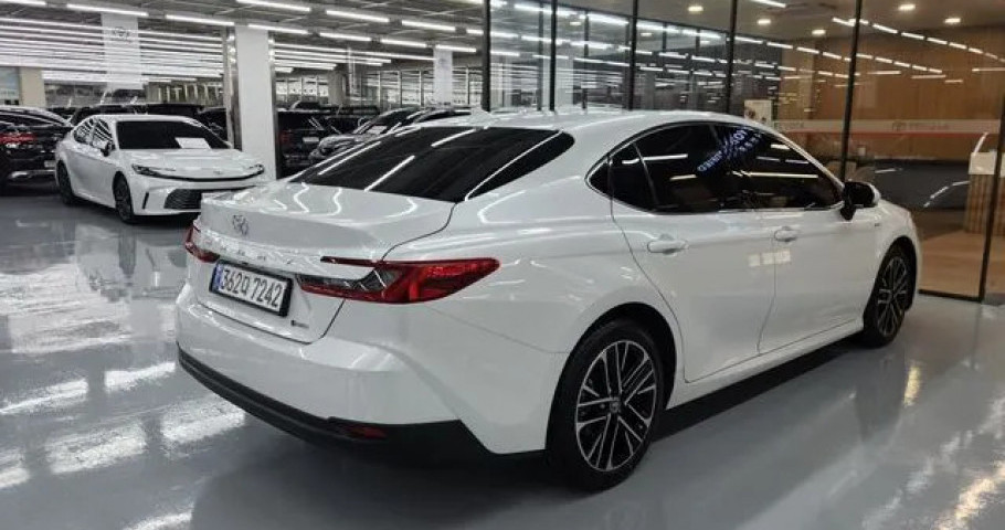 Toyota Camry 