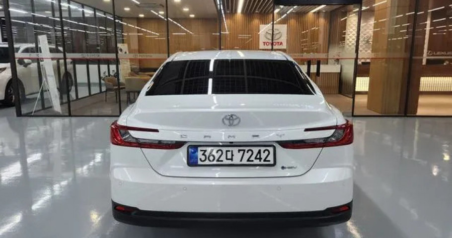 Toyota Camry 