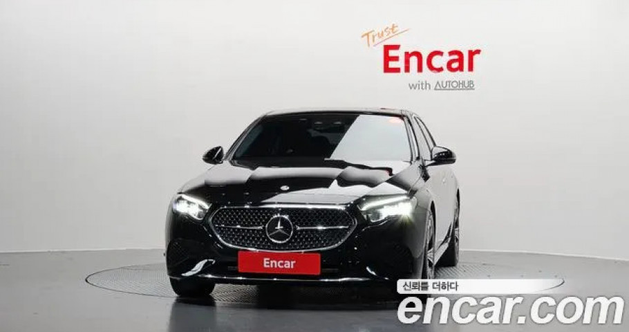 Mercedes-Benz E-Class 