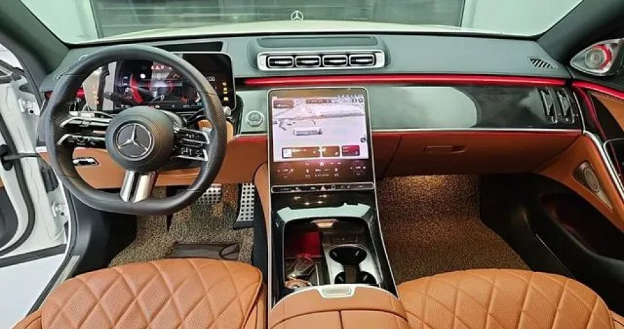 Mercedes-Benz S-Class 