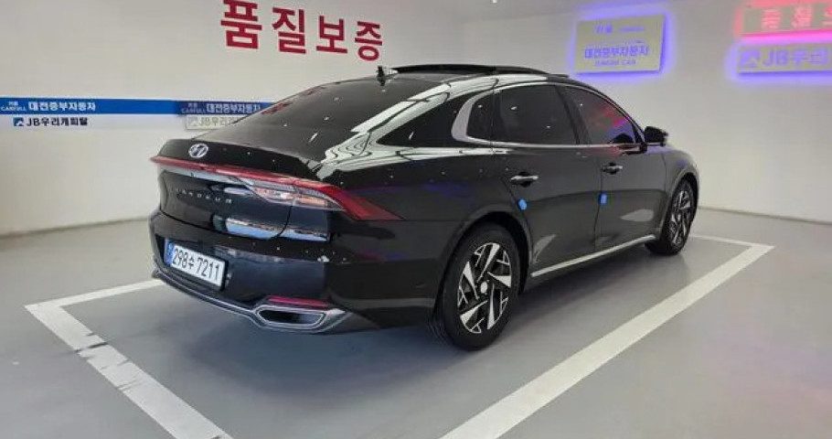 Hyundai Grandeur 