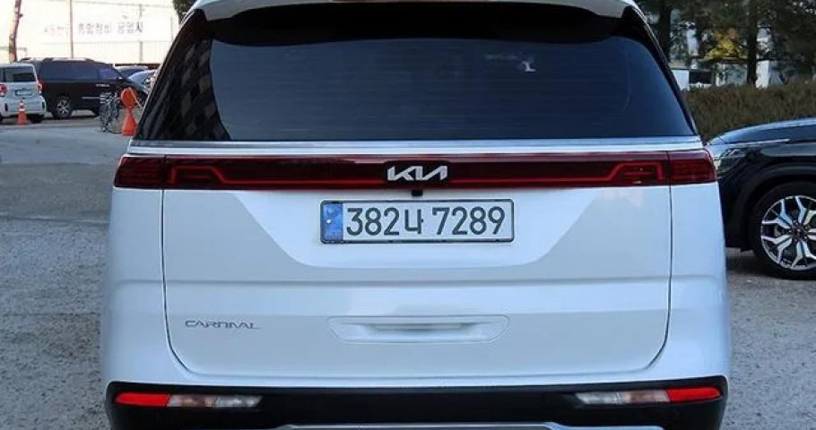 Kia Carnival 