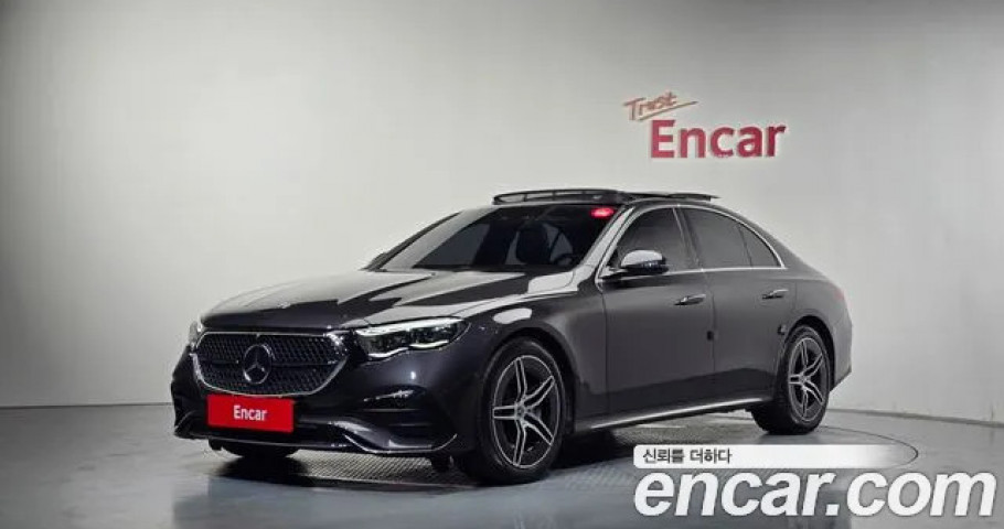 Mercedes-Benz E-Class 