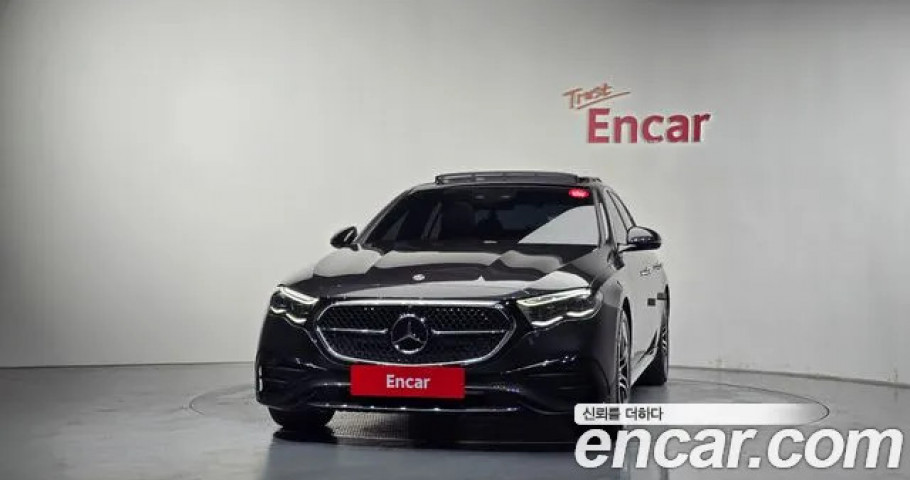 Mercedes-Benz E-Class 