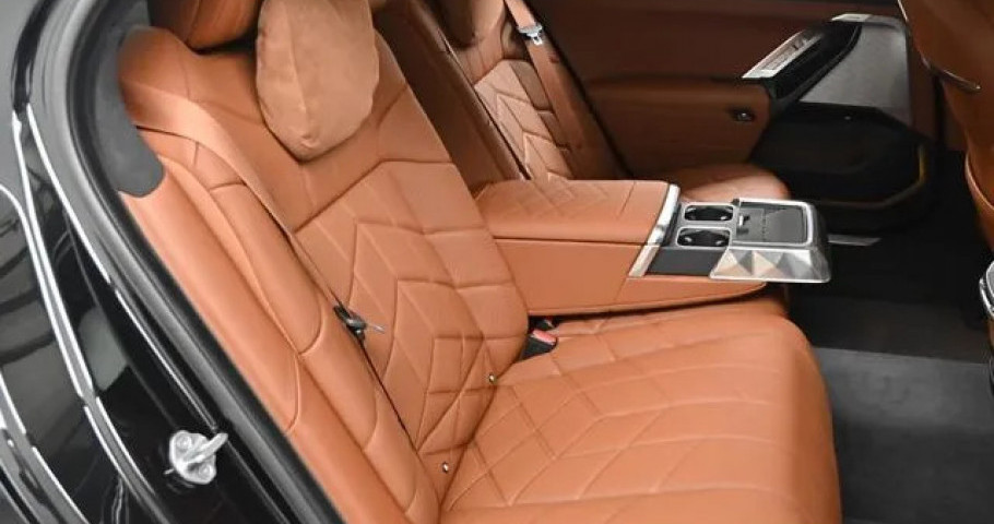 Bmw 7-Series 